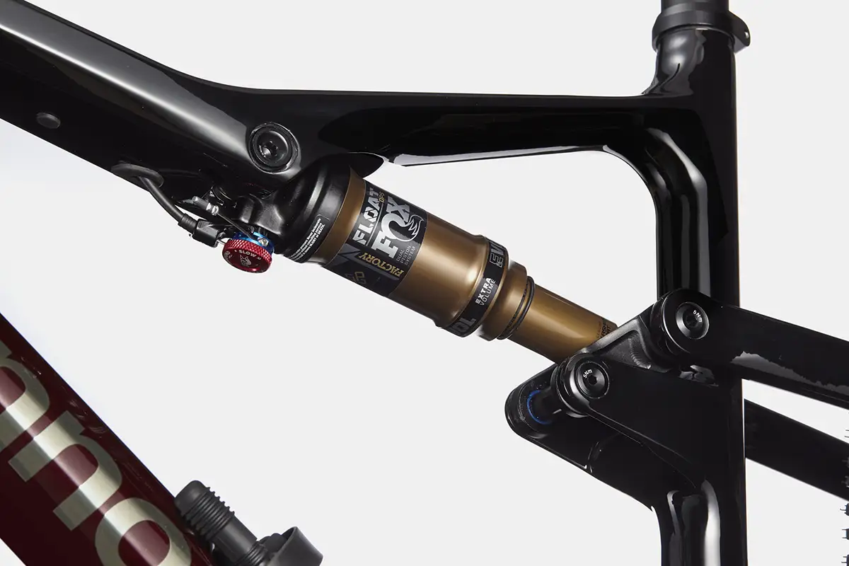 C22_C24102M_Scalpel_HM_ULT_TRD_D6 copy